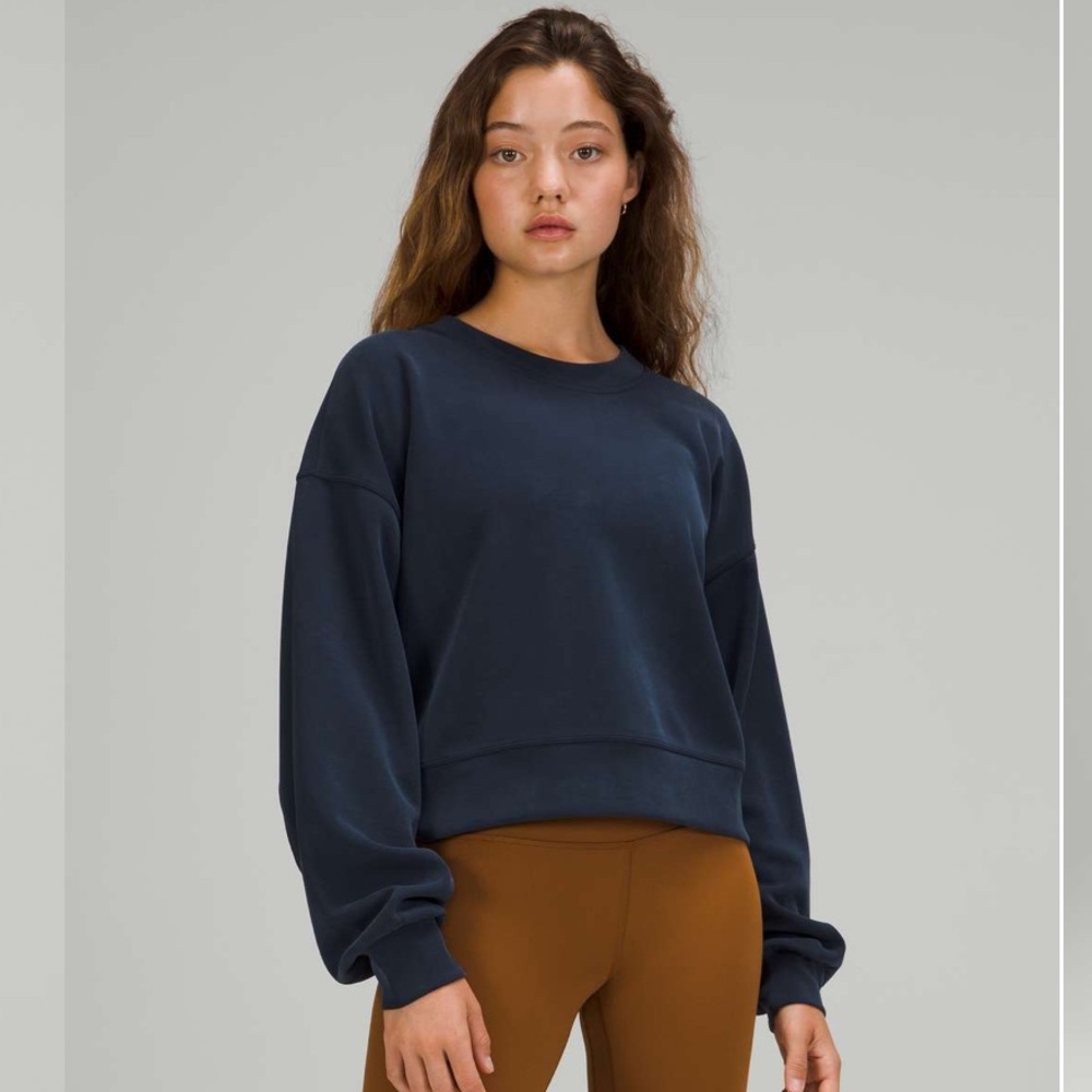 Lululemon perfectly oversized cropped crew softstreme navy